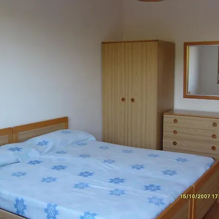 Apartment Locazione Turistica Roberta.5 *