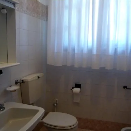 Locazione Turistica Roberta.5 *